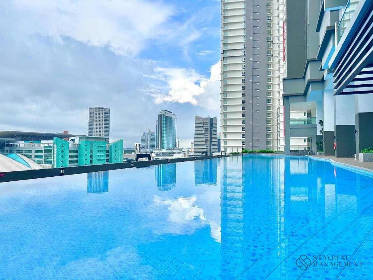 Twin Tower Residence Johor Bahru By Stayrene Ngoại thất bức ảnh